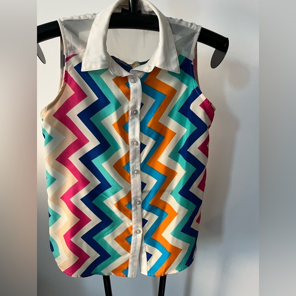 Cals - Top - Picture 1 of 5